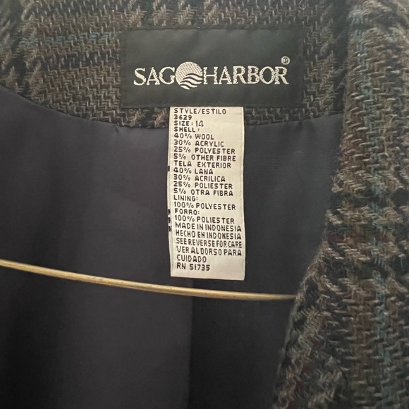 Vintage Sag Harbor Blazer - Picture 2 of 3
